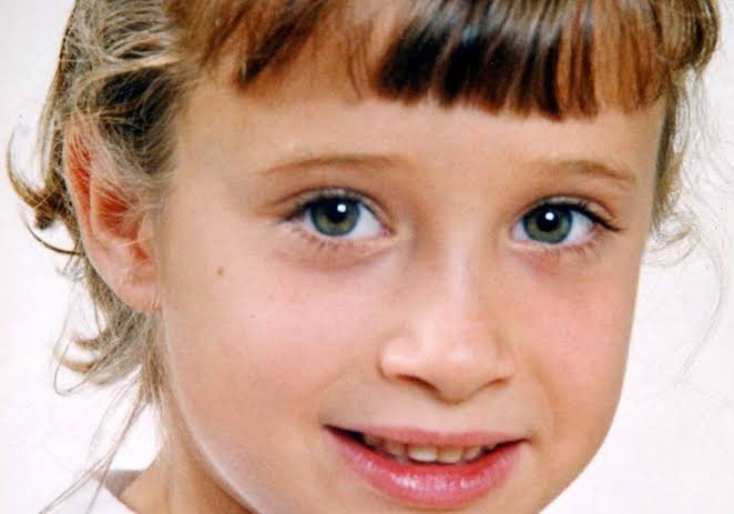 Estelle Mouzin: la niña de la bufanda roja que Francia no pudo encontrar