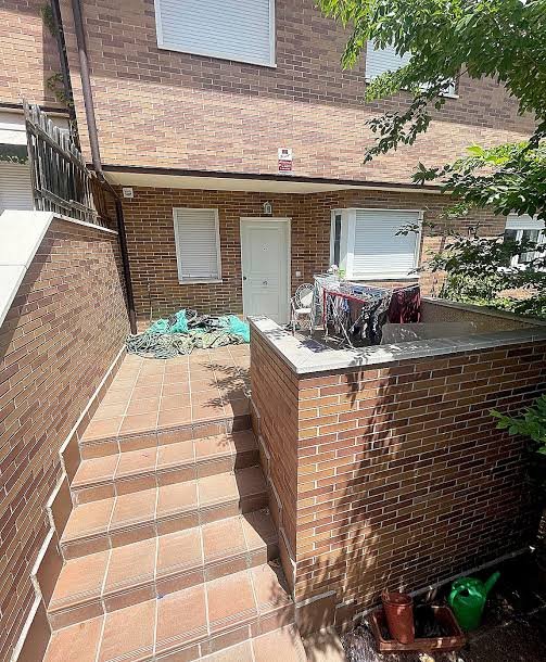 La casa de los horrores de Colmenar Viejo: el chalé donde ocho niños vivieron años de miedo, encierros y silencio