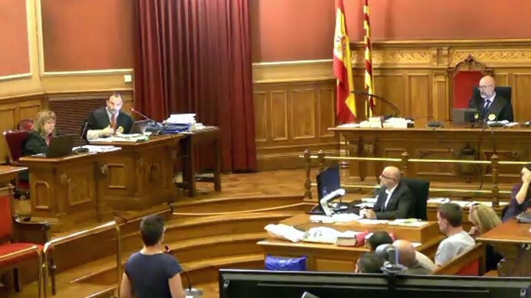 Barcelona: La Estafa Que Terminó En Un Doble Asesinato Y Dos Prisiones Permanentes Revisables