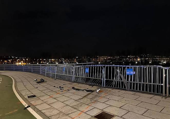 EL ÚLTIMO GIRO HACIA EL ABISMO: MISTERIO EN LA GLORIETA DE LOS SANITARIOS