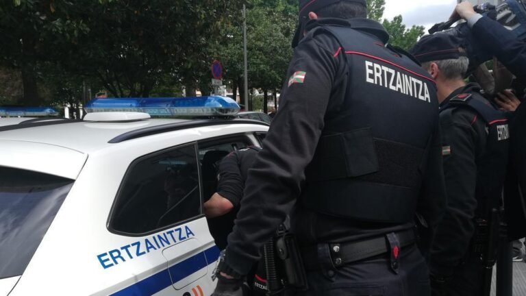 Gernika-Lumo: La Caída De La Cama Y La Autopsia Que Rompió El Relato