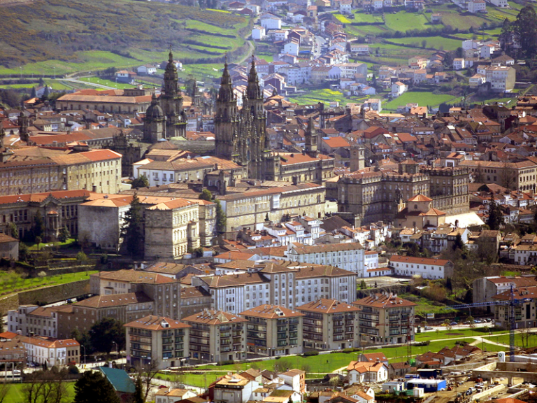 Santiago De Compostela (Basquiños): La Tarde En Que Manuela No Pudo Defenderse