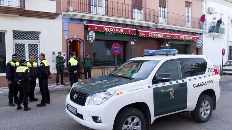 Almonte (Huelva): La Madrugada En La Finca La Tayola Y El Disparo Que Lo Detuvo
