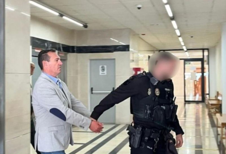 Ceuta: Mari Ángeles Lozano, Dos Disparos en la Cocina y un Juicio que Vuelve