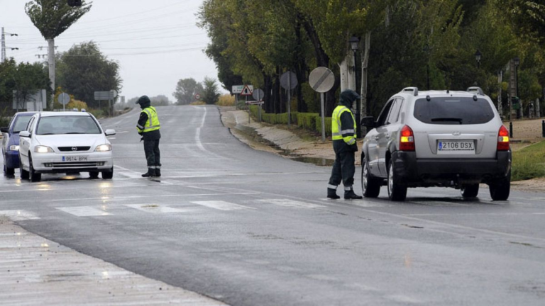 El Salobral (Albacete): La Calle La Luz, Cuatro Disparos Y Un Pueblo Cercado